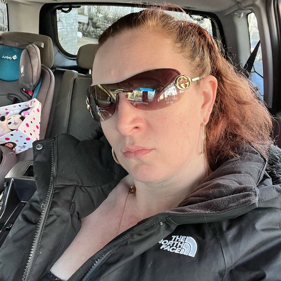 Meet your Posher, Jennifer - Picture 6 of 16